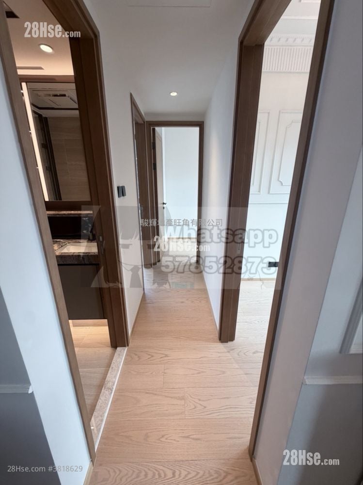 高臨 售盤 3 房 , 1 浴室 545 平方呎