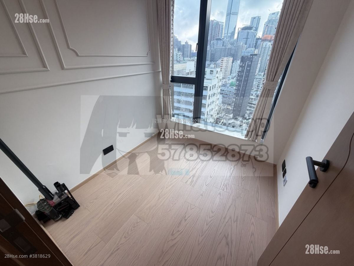 高臨 售盤 3 房 , 1 浴室 545 平方呎