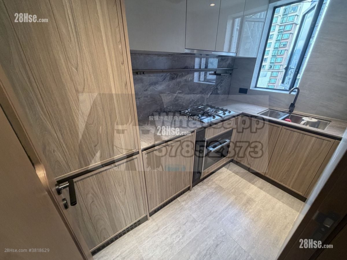 高臨 售盤 3 房 , 1 浴室 545 平方呎