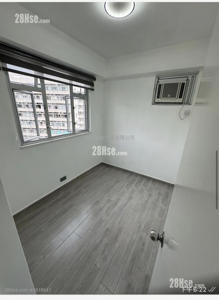 新和富大廈 售盤 3 房 , 1 浴室 351 平方呎