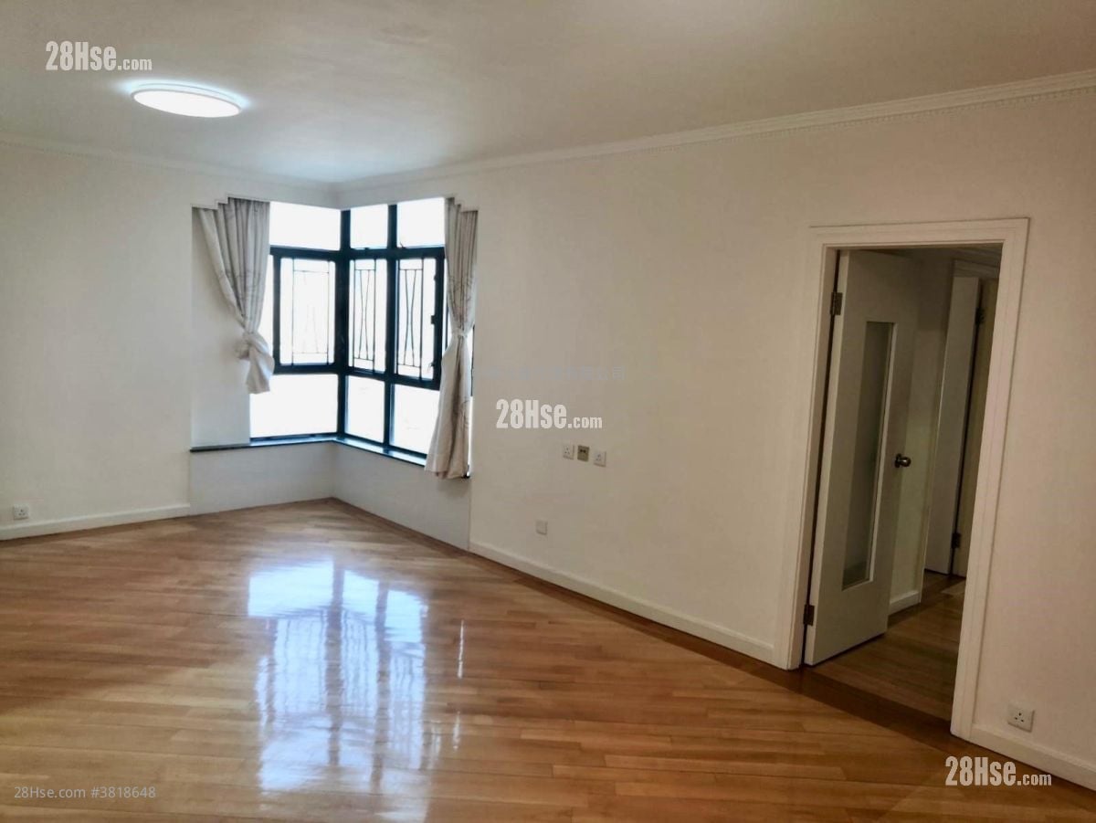 灣景花園 售盤 3 房 , 2 浴室 708 平方呎