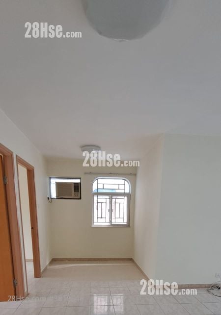 Village Rental 3 Bedrooms , 1 Bathroom 700 ft²