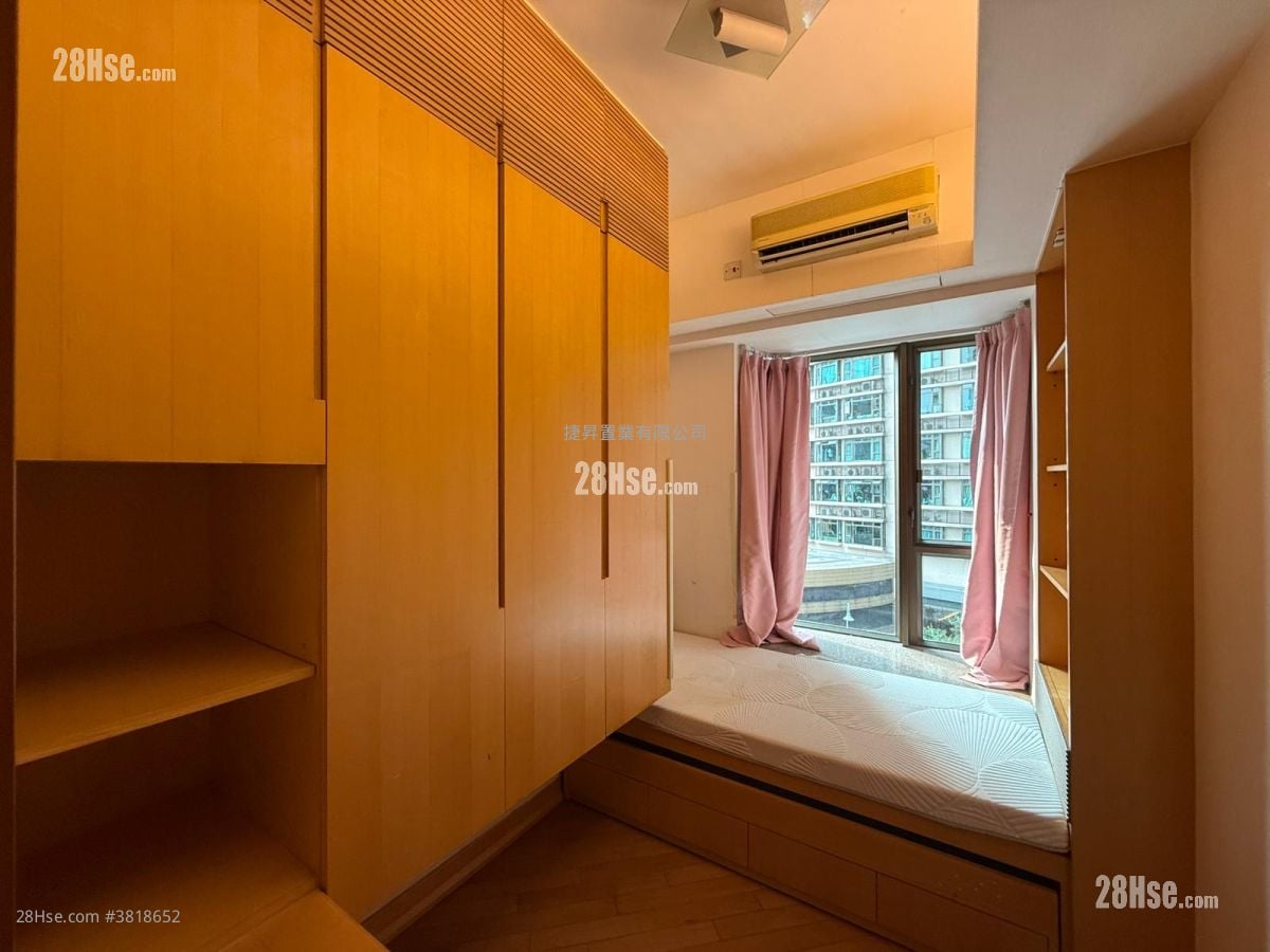 Royal Peninsula Sell 3 Bedrooms , 1 Bathroom 647 ft²