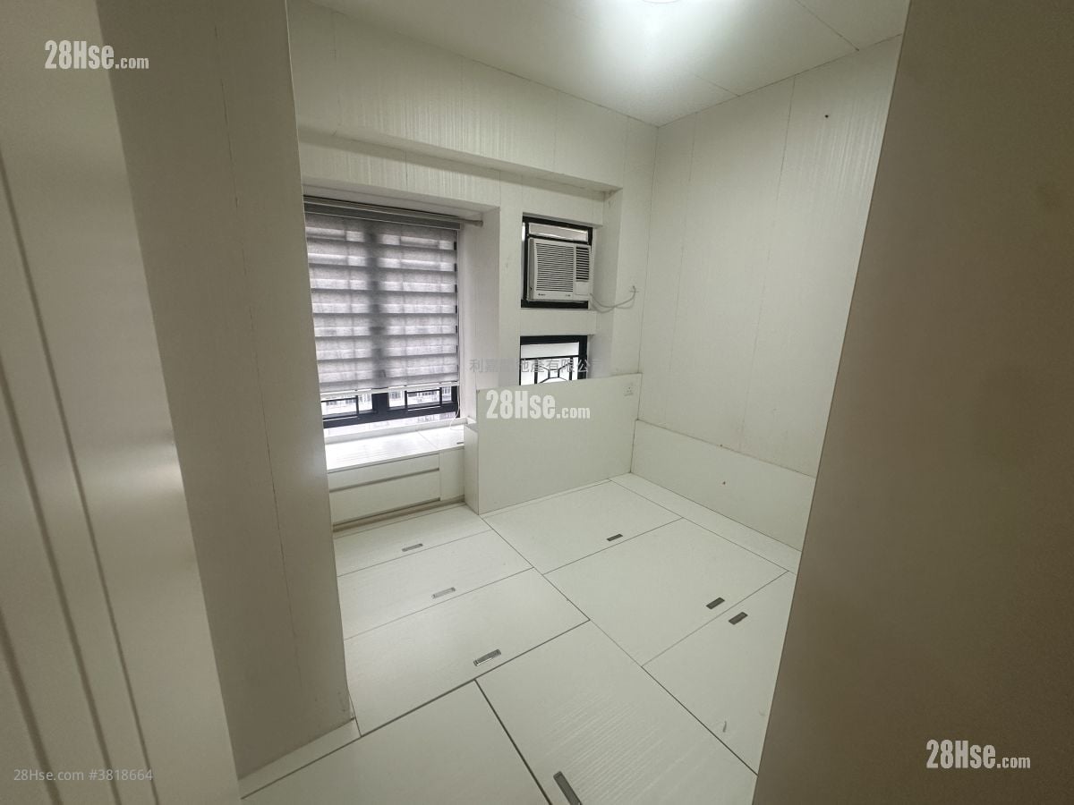 康泽花园 租盘 396 平方尺