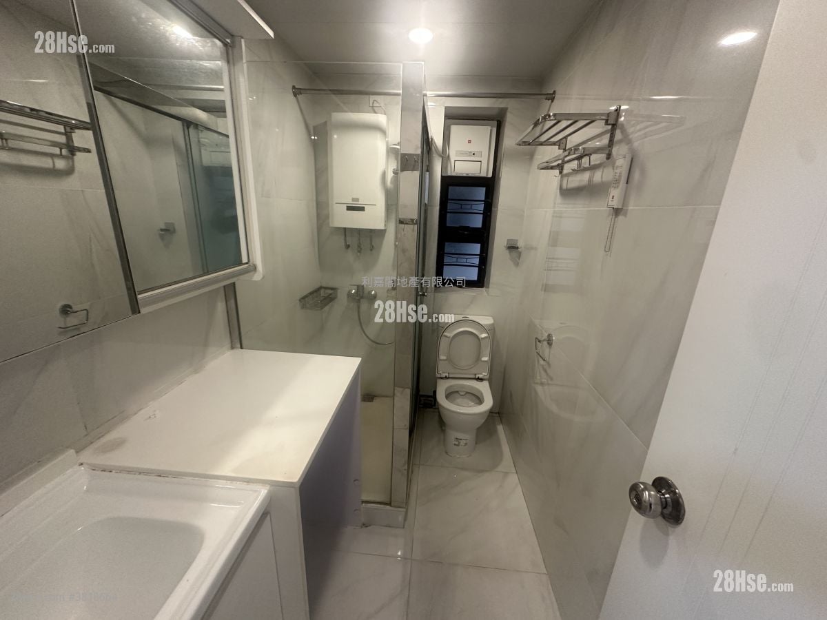 康泽花园 租盘 396 平方尺