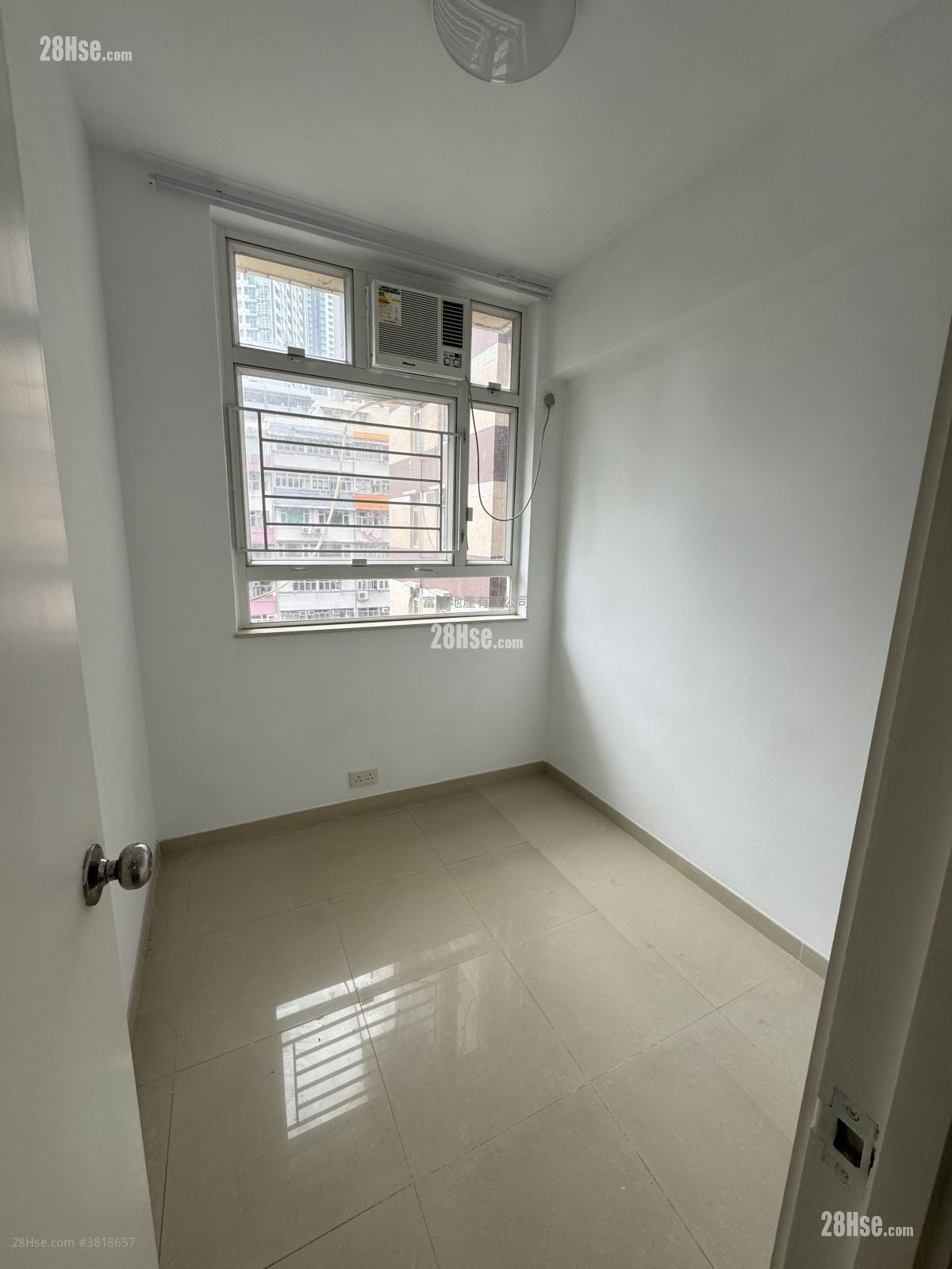 熙華大廈 租盤 2 房 336 平方呎