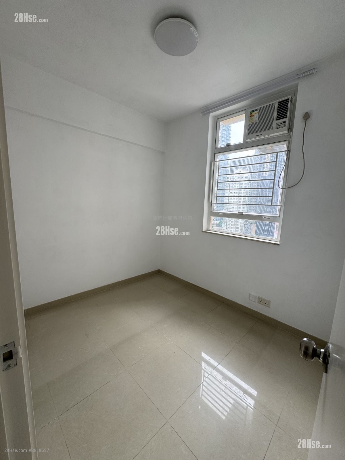 熙華大廈 租盤 2 房 336 平方呎