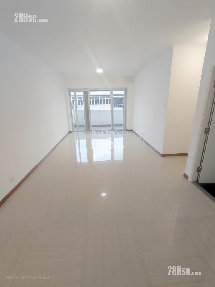 海华大厦 租盘 3 房 , 2 浴室 1,204 平方尺