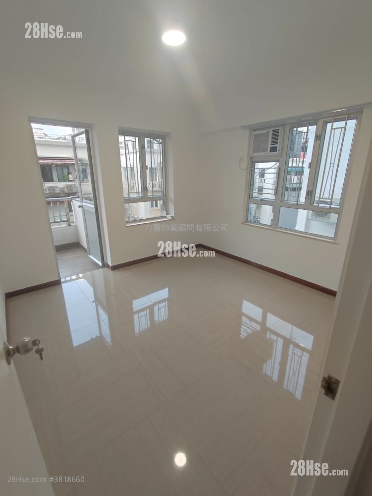 海华大厦 租盘 3 房 , 2 浴室 1,204 平方尺