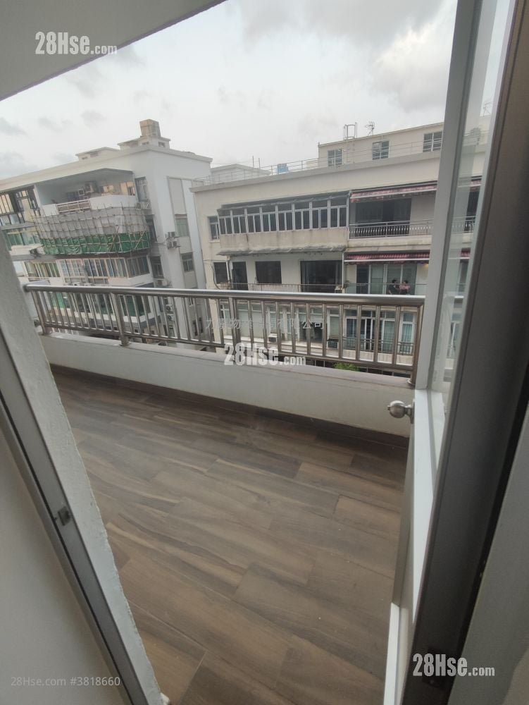 海华大厦 租盘 3 房 , 2 浴室 1,204 平方尺