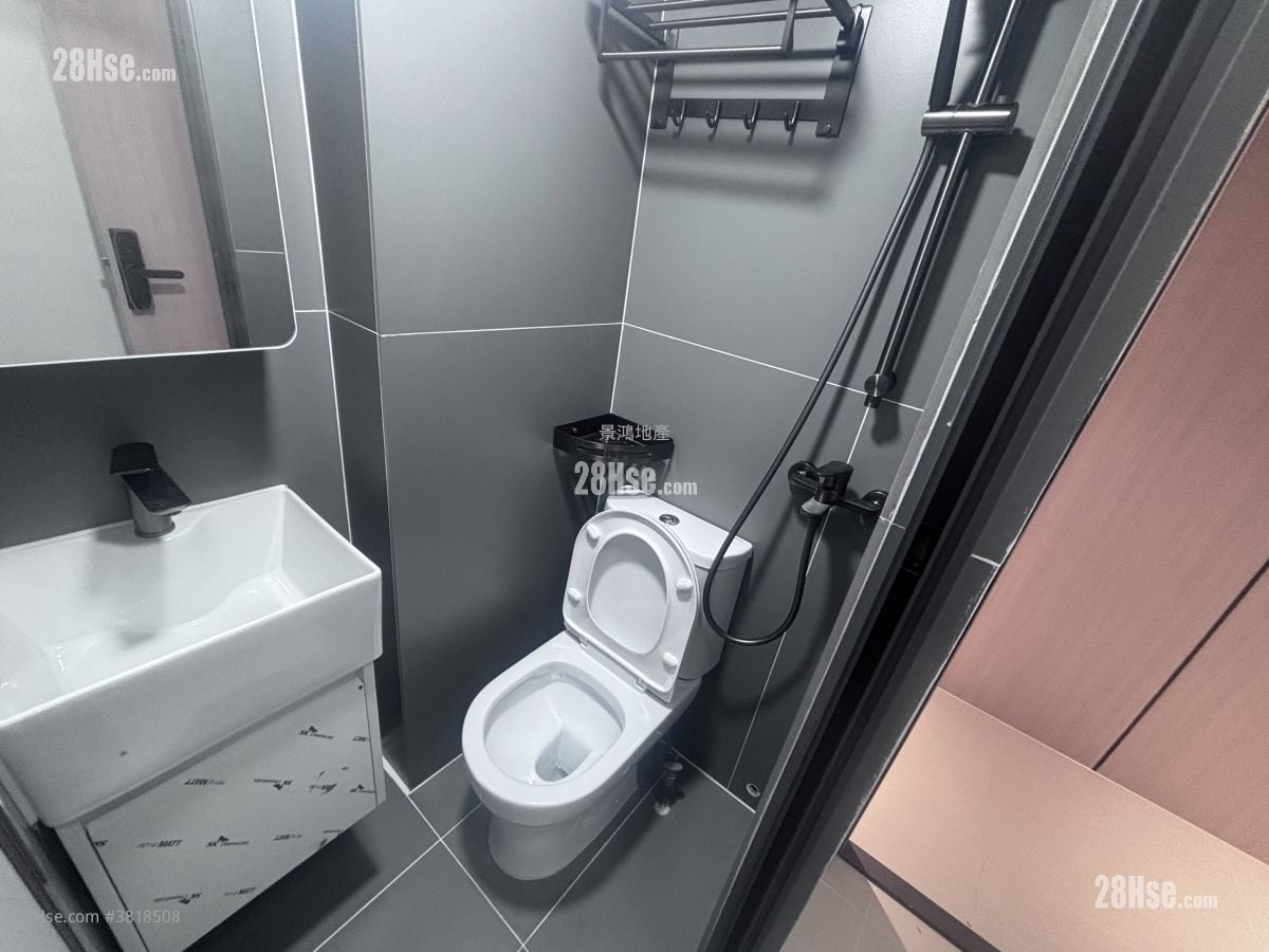 文蔚樓 租盤 160 平方呎