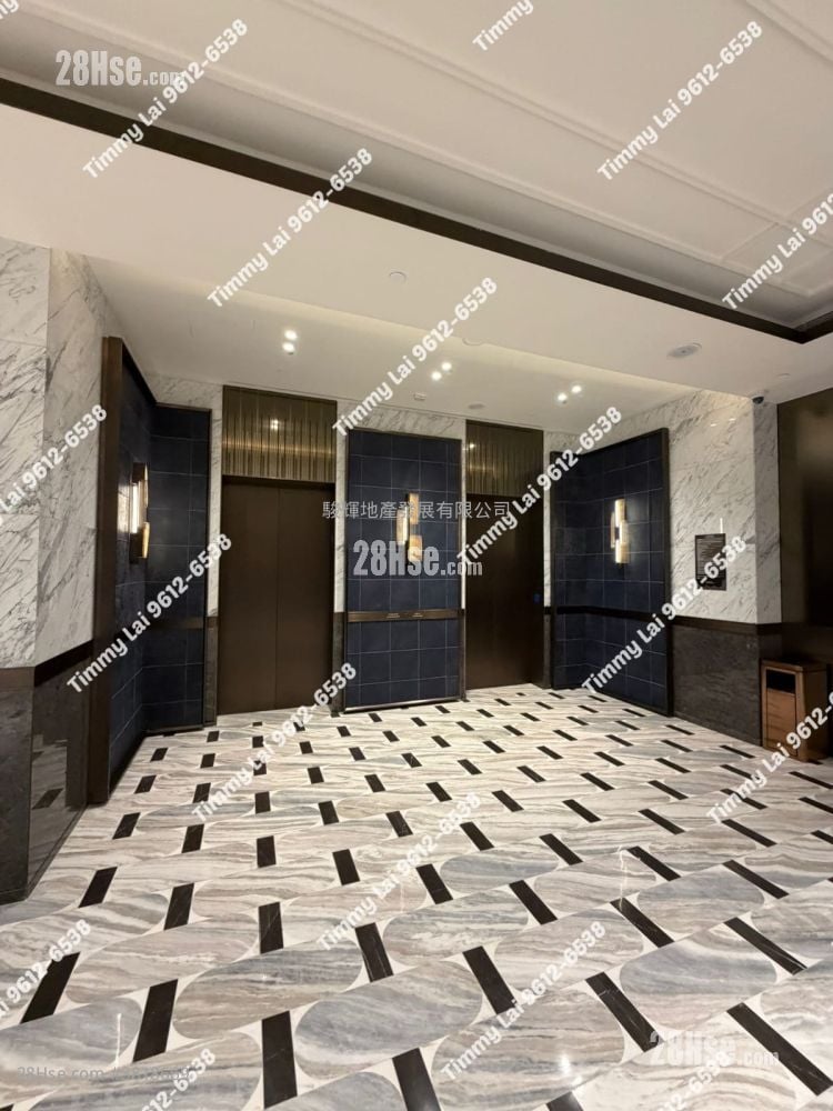 Topside Residence Rental 3 Bedrooms , 1 Bathroom 545 ft²