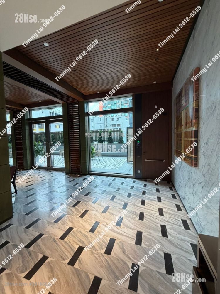 Topside Residence Rental 3 Bedrooms , 1 Bathroom 545 ft²