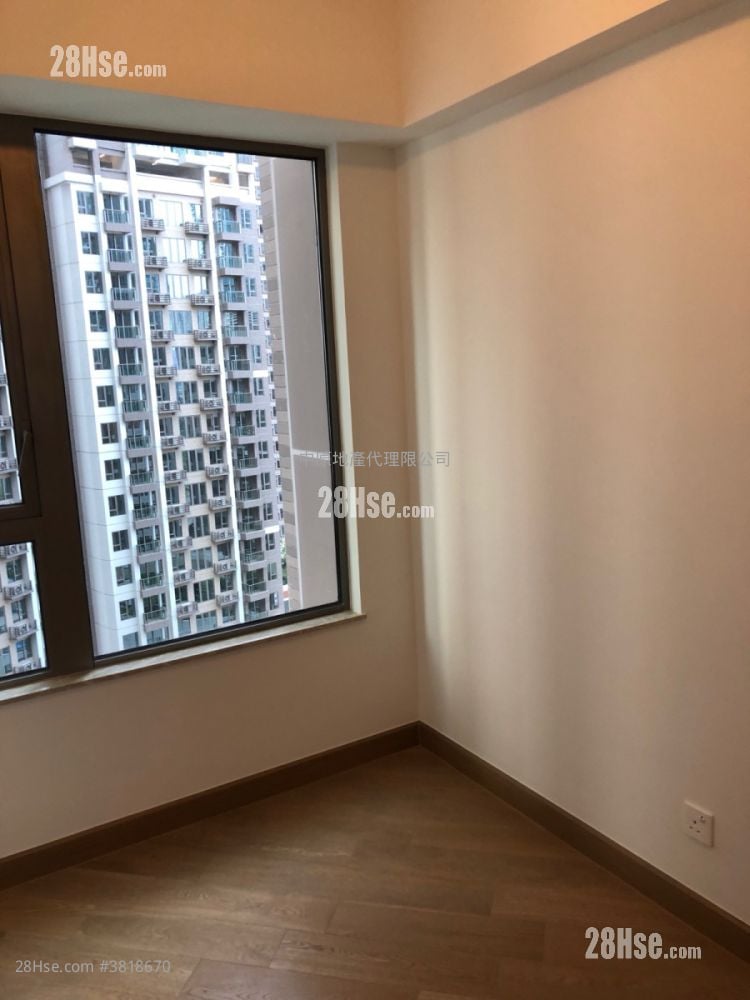 睡房 2: 全城滙 租盤 3 房 , 2 浴室 769 平方呎