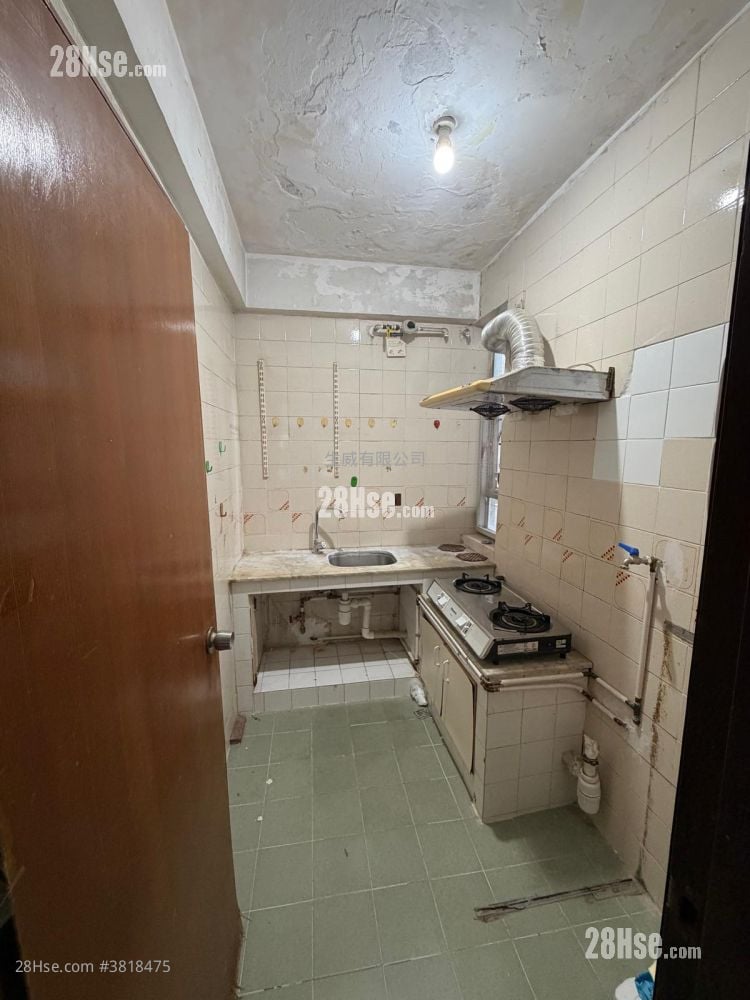 富安花园 售盘 3 房 , 1 浴室 589 平方尺