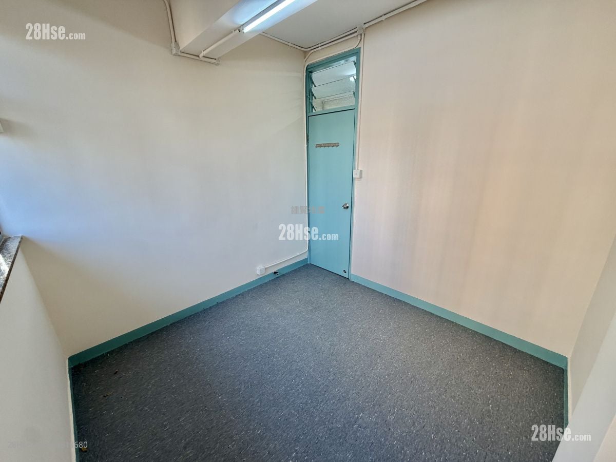 唐楼 租盘 2 房 , 1 浴室 380 平方尺