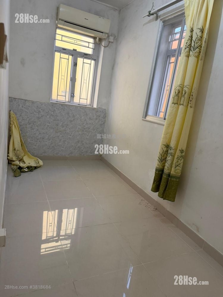 村屋 租盤 2 房 , 1 浴室 600 平方呎