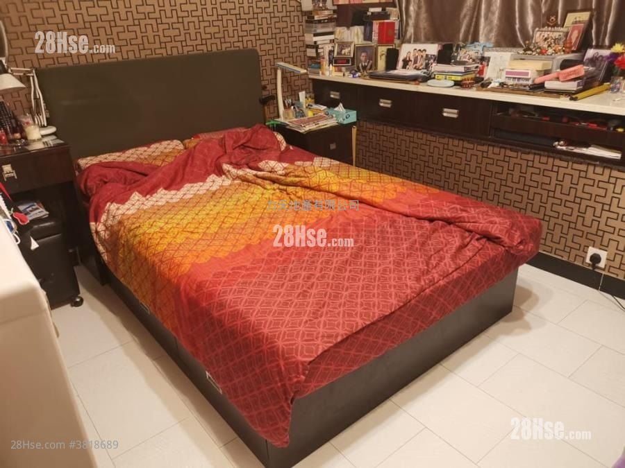 富豪花園 售盤 4 房 , 2 浴室 919 平方呎