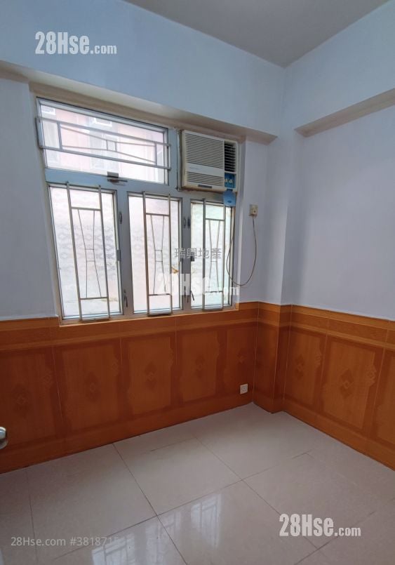 單幢樓房 售盤 2 房 , 1 浴室 256 平方呎