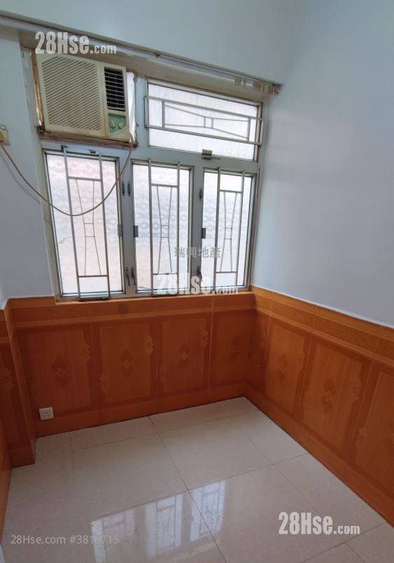 單幢樓房 售盤 2 房 , 1 浴室 256 平方呎