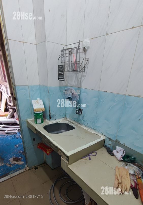 單幢樓房 售盤 2 房 , 1 浴室 256 平方呎