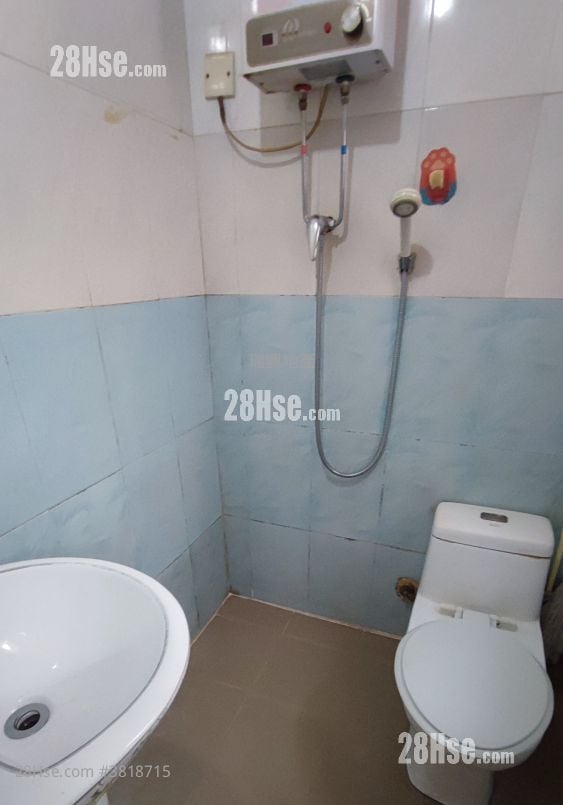 單幢樓房 售盤 2 房 , 1 浴室 256 平方呎