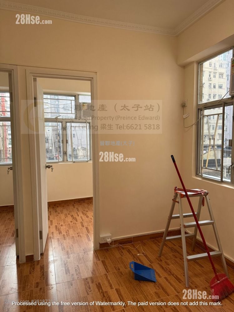 Portland Building Rental 2 Bedrooms , 1 Bathroom 245 ft²