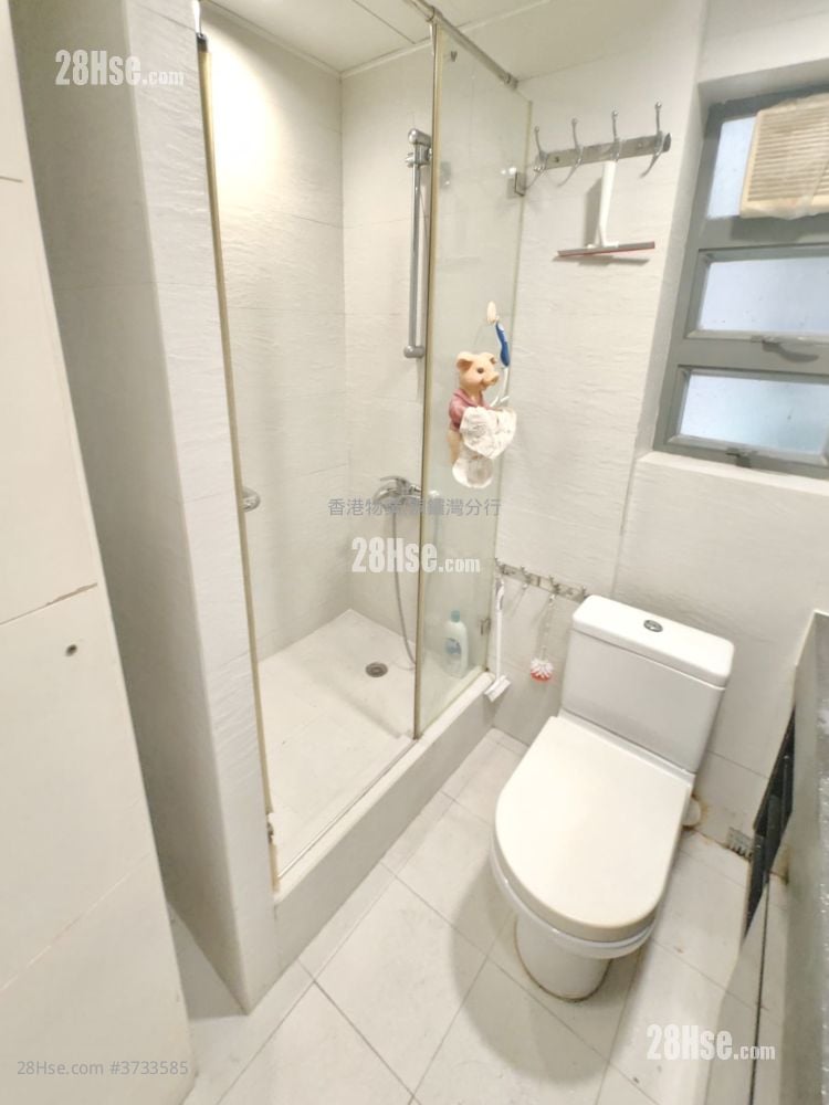 Fairview Mansion Rental 2 Bedrooms , 1 Bathroom 604 ft²