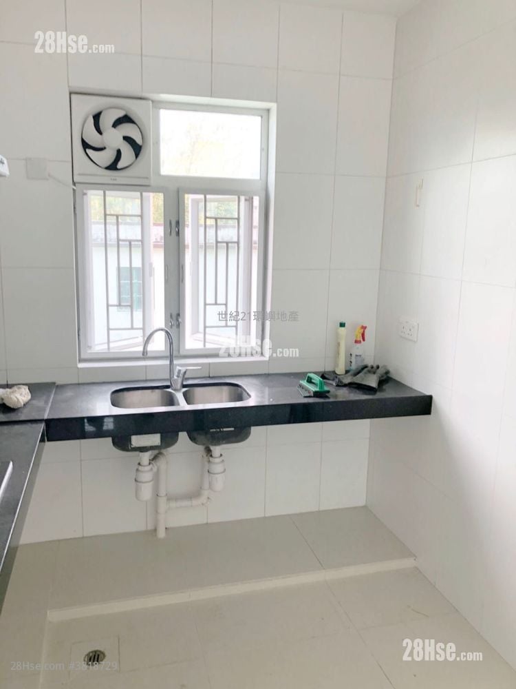 Village Rental 2 Bedrooms , 1 Bathroom 650 ft²