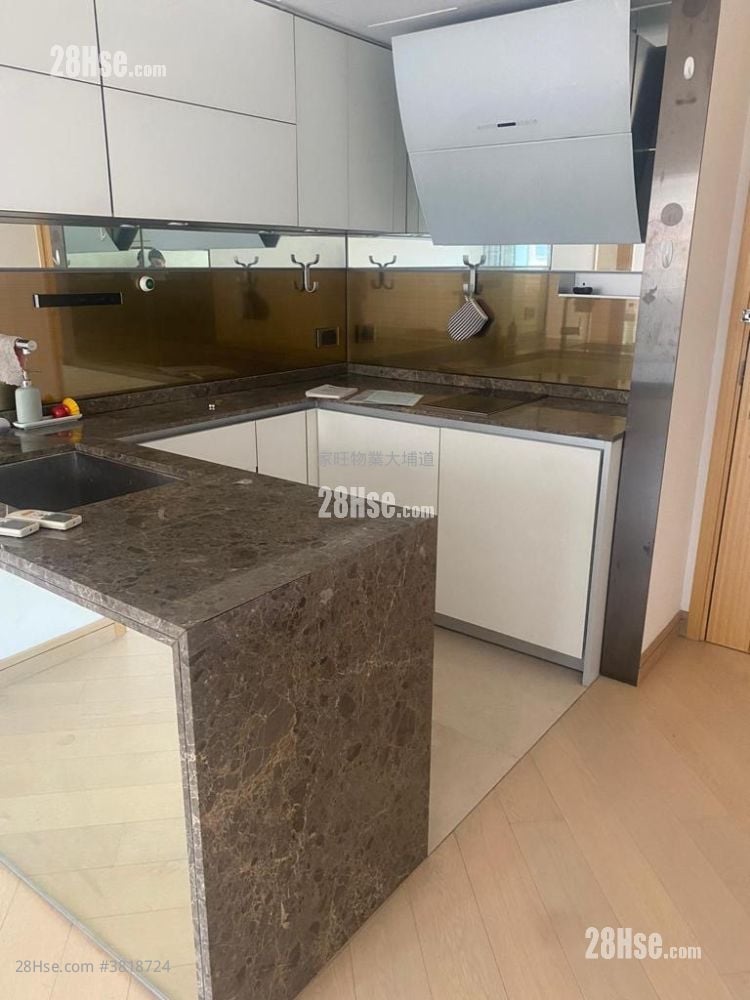 Macpherson Place Sell 1 Bedroom , 1 Bathroom 398 ft²