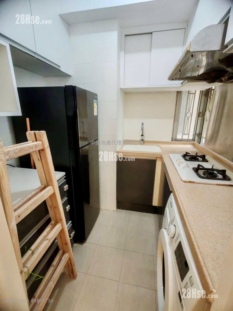 Tsuen King Garden Sell 2 Bedrooms , 1 Bathroom 380 ft²
