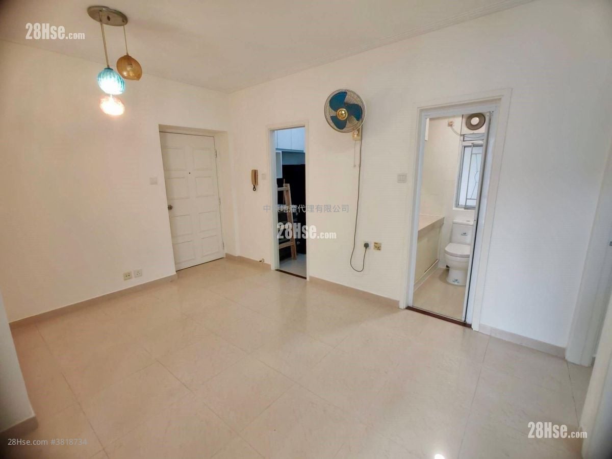 Tsuen King Garden Sell 2 Bedrooms , 1 Bathroom 380 ft²