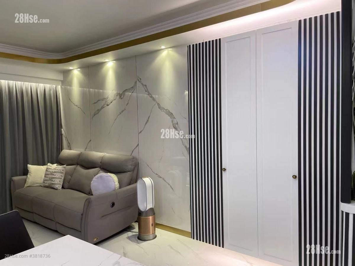 天钻 售盘 3 房 , 1 浴室 748 平方尺