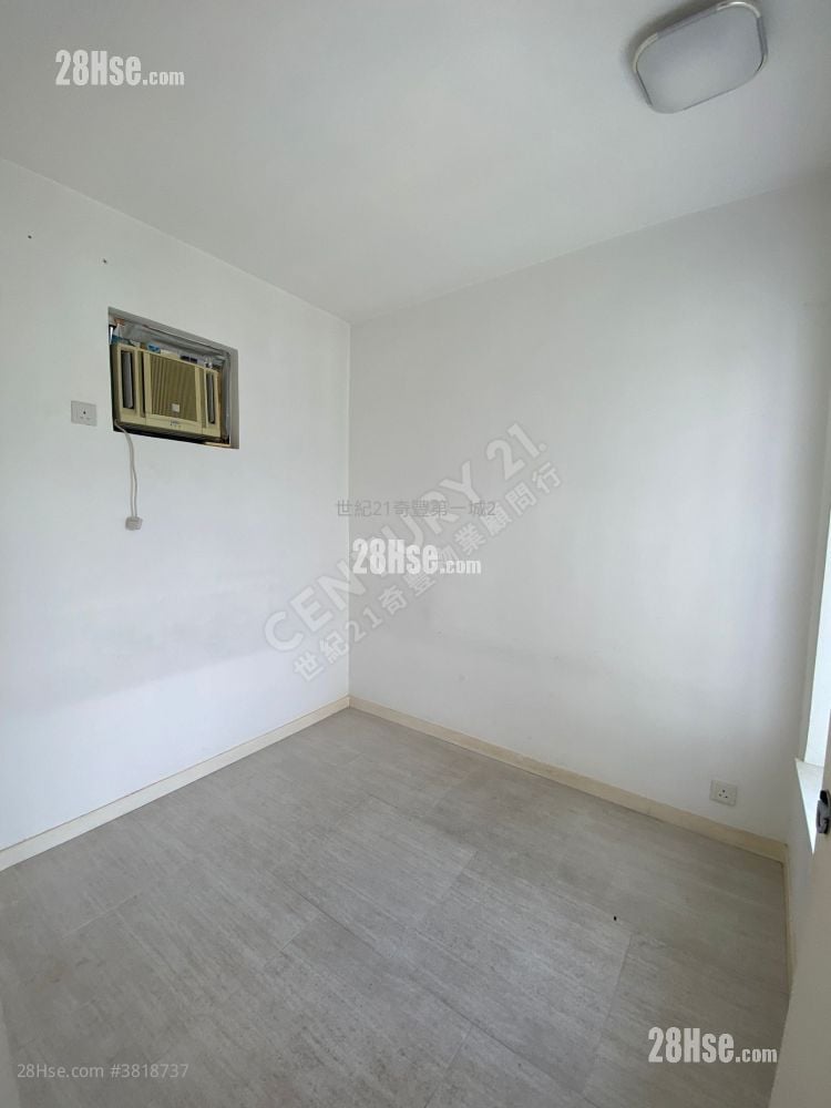 Sunshine Grove Sell 477 ft²