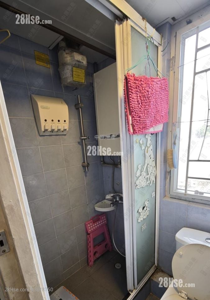 英明苑 售盘 2 房 , 1 浴室 401 平方尺