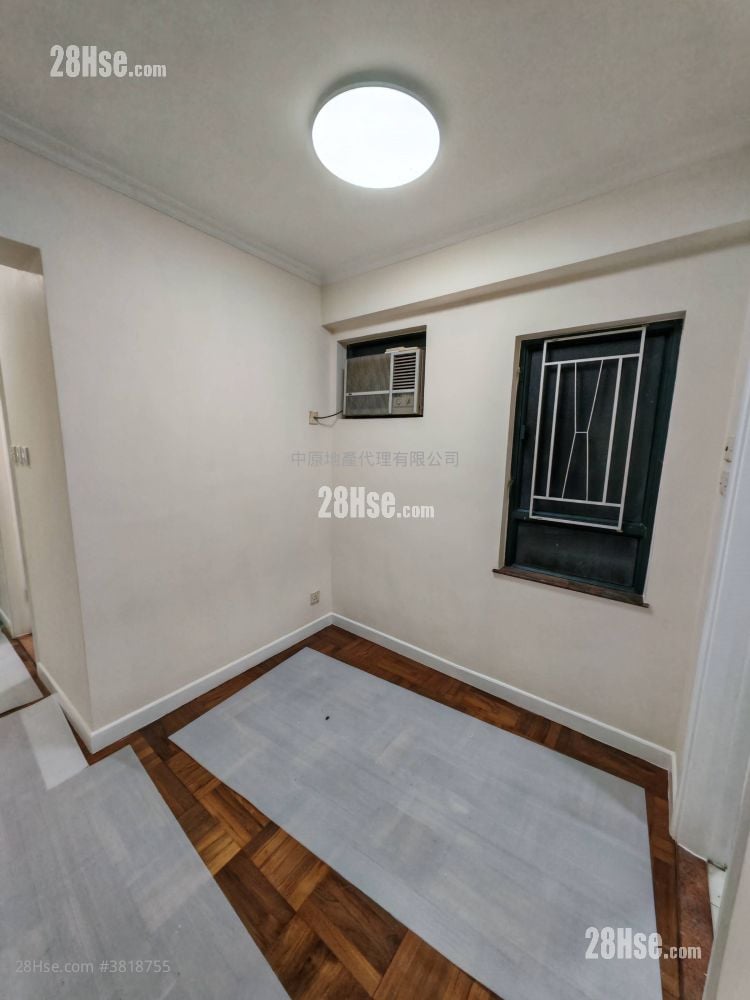 Hang King Garden Rental 3 Bedrooms , 1 Bathroom 525 ft²