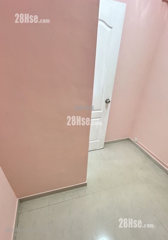 Hang Wan Building Rental 2 Bedrooms , 1 Bathroom 322 ft²