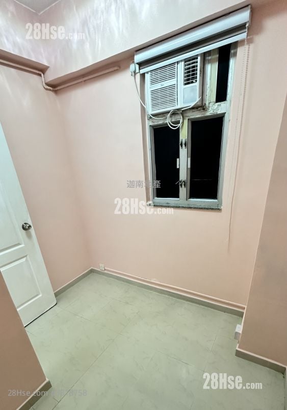 Hang Wan Building Rental 2 Bedrooms , 1 Bathroom 322 ft²