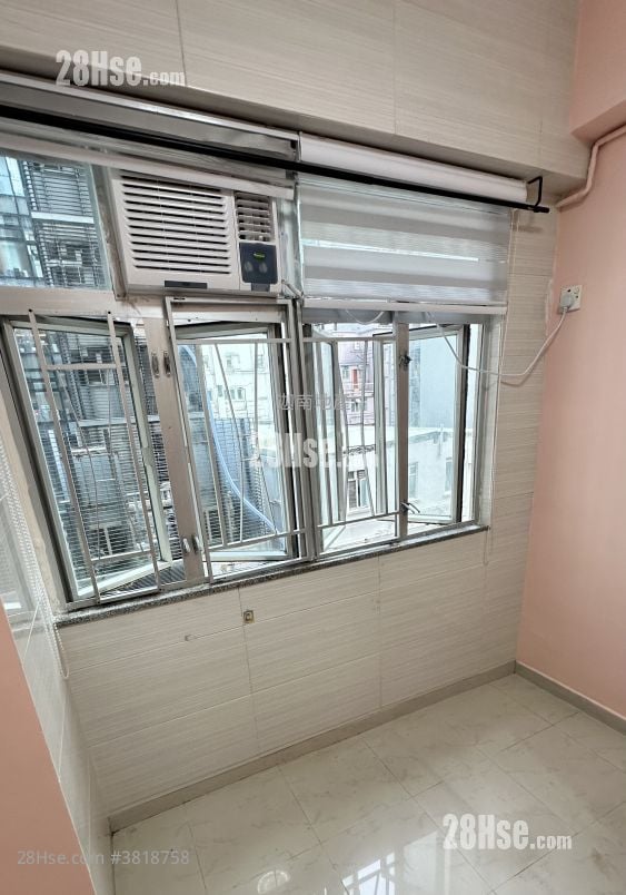 Hang Wan Building Rental 2 Bedrooms , 1 Bathroom 322 ft²