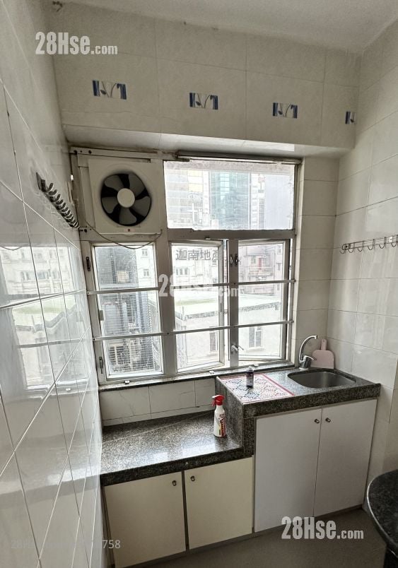 Hang Wan Building Rental 2 Bedrooms , 1 Bathroom 322 ft²