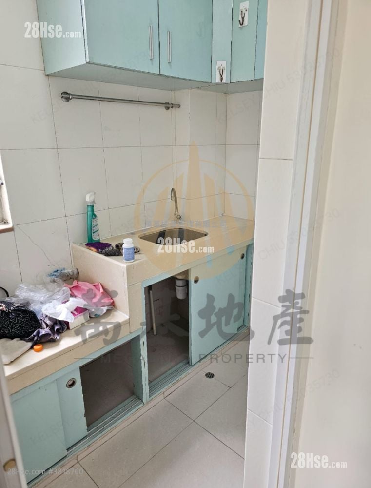 康輝大廈 售盤 1 房 , 1 浴室 249 平方呎