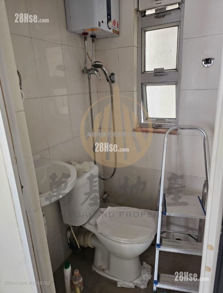 康輝大廈 售盤 1 房 , 1 浴室 249 平方呎