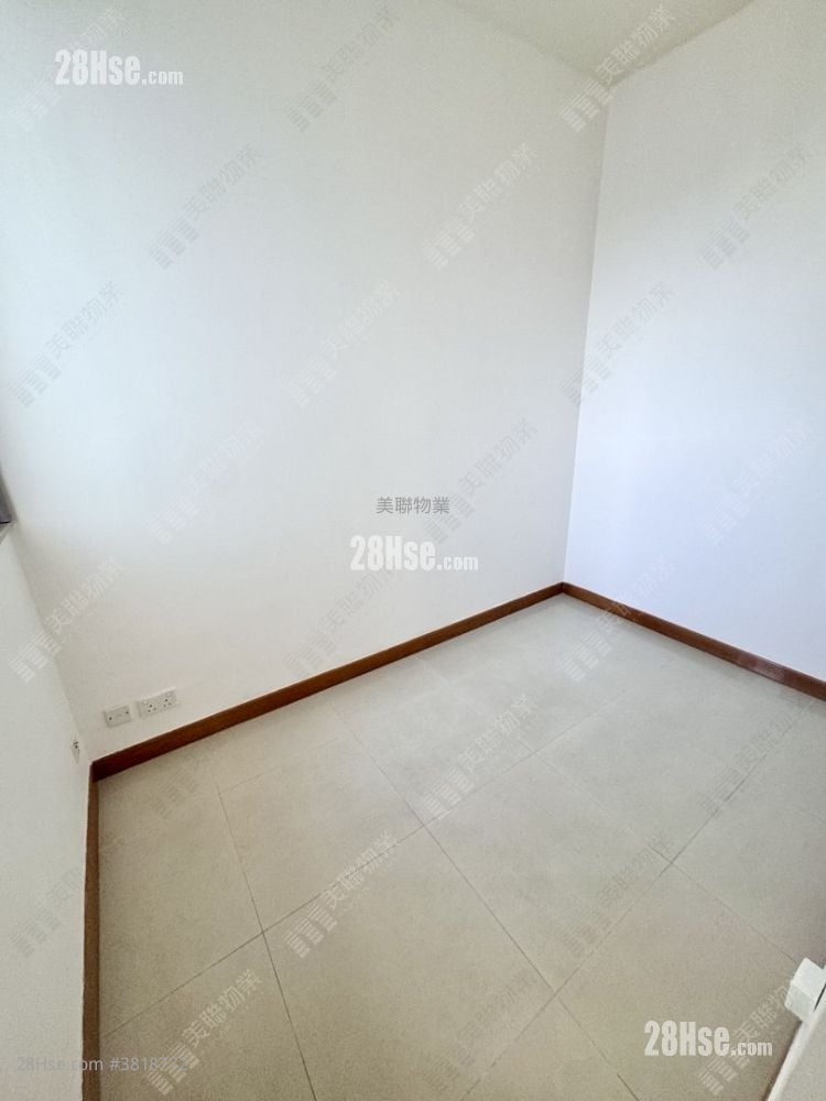 睡房 2: 樂悠居 售盤 2 房 , 1 浴室 424 平方呎