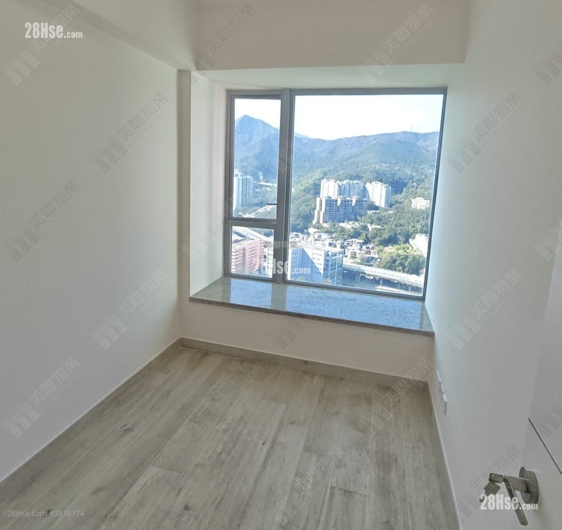 溱岸8號 售盤 4 房 , 3 浴室 1,168 平方呎