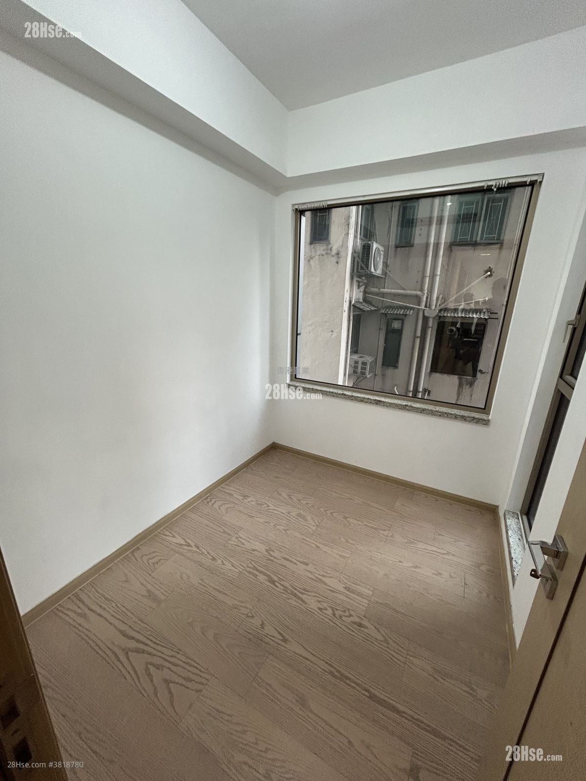 愛海頌 售盤 3 房 , 2 浴室 786 平方呎