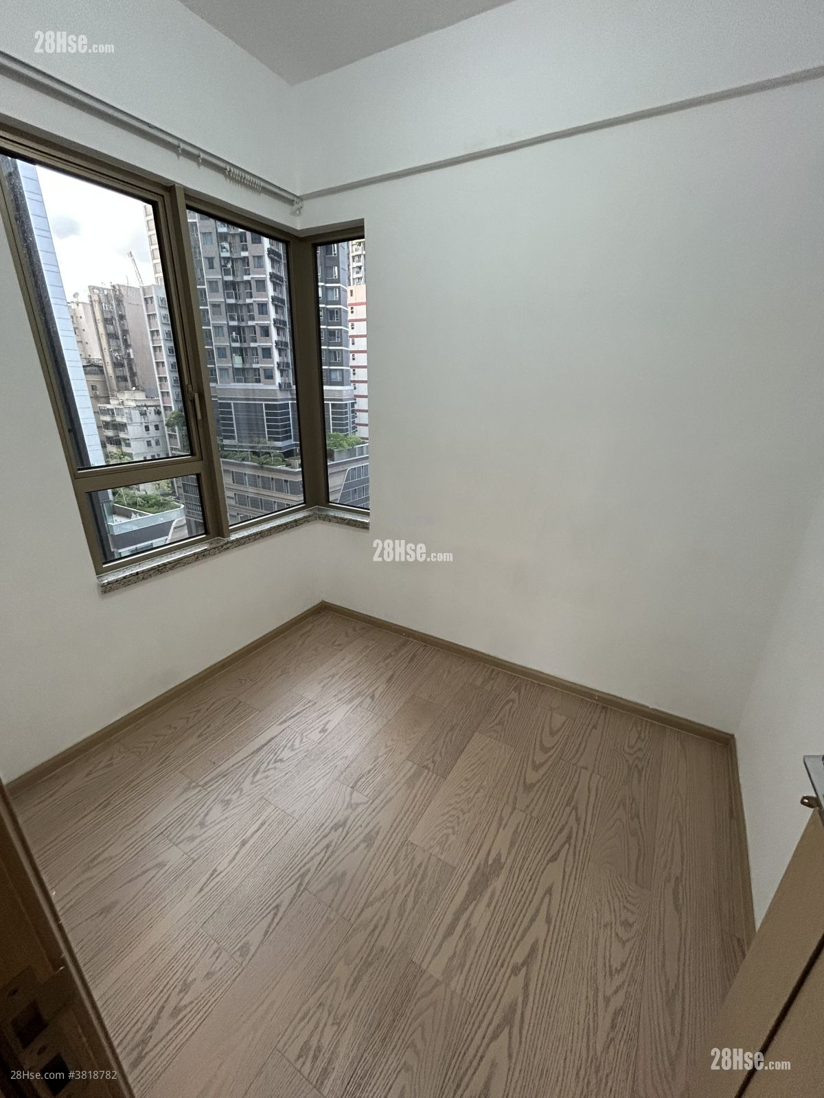 愛海頌 租盤 3 房 , 2 浴室 786 平方呎