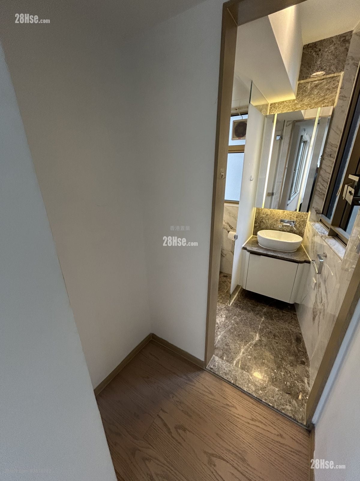 愛海頌 租盤 3 房 , 2 浴室 786 平方呎