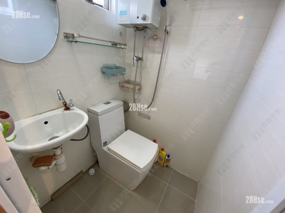 宝丰大厦 售盘 2 房 , 1 浴室 211 平方尺