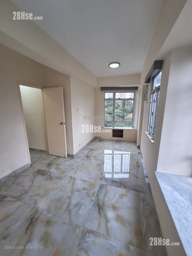 Kam Fung Garden Rental 2 Bedrooms , 1 Bathroom 527 ft²
