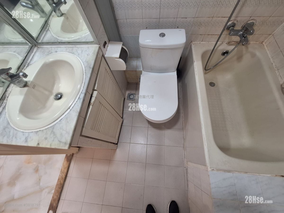 Kam Fung Garden Rental 2 Bedrooms , 1 Bathroom 527 ft²